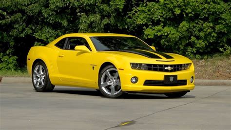 Yellow Bumblebee Camaro Ss - Rectangle Circle