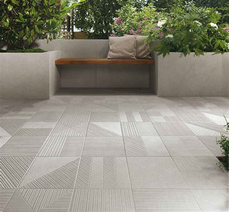 Contemporary patio with patterned and textured porcelain floor tile | Contemporary patio, Modern ...