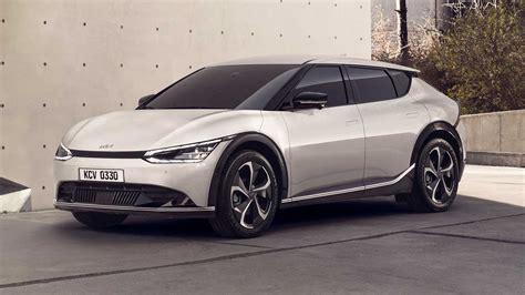 The 2022 Kia EV6 Is One Hot-Looking Electric Hatch