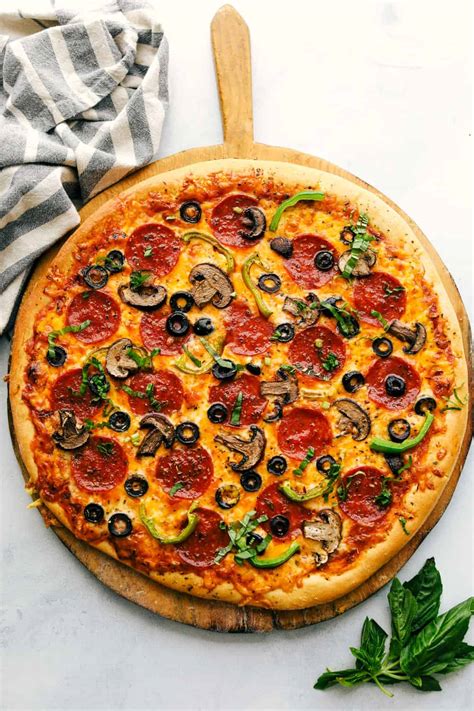 The Easiest Homemade Pizza Ever! | The Recipe Critic