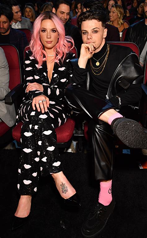 Halsey and Yungblud Perform Together at 2019 iHeartRadio Music Awards