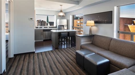 Long-Stay Hotel in Downtown Evanston | Hyatt House Chicago / Evanston