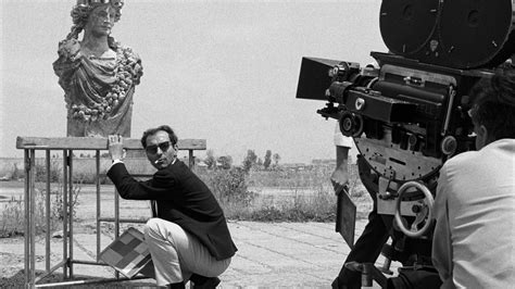 Jean-Luc Godard: 5 Techniques From His Films That Changed Cinema