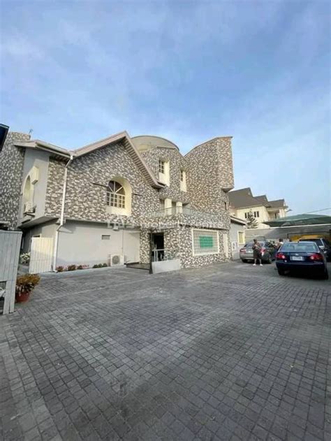 For Sale: 24 Rooms Functioning Hotel, Lekki Phase 1, Lekki, Lagos ...