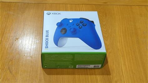 Unboxing Xbox Wireless controller - Shock Blue - YouTube