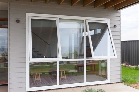 Awning Windows - Heatseal | Double Glazed Windows and Doors