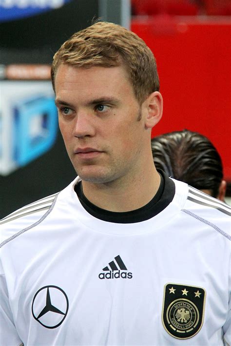 File:Manuel Neuer, Germany national football team (01).jpg - Wikimedia Commons