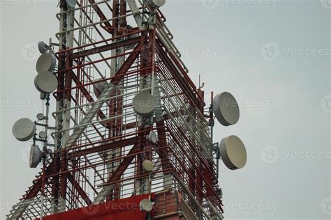 SUTET Tower or Extra High Voltage Airline 15469466 Stock Photo at Vecteezy