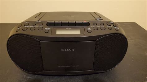 Sony CFD-S70 CD Radio Cassette Recorder Boombox Review - YouTube