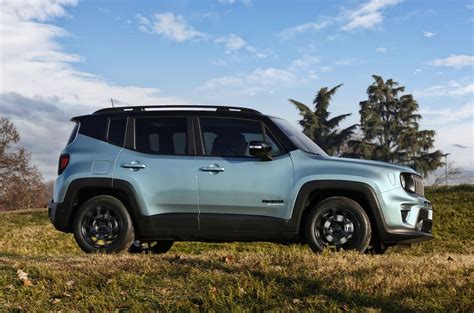 4 things you should know about the Jeep Renegade eHybrid