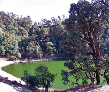 Honeymoon travels: Trekking in Nainital - Rediff Getahead