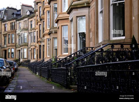 Glasgow west end houses hi-res stock photography and images - Alamy