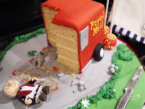 How to Make a Postman Pat Van Cake - Taming Twins