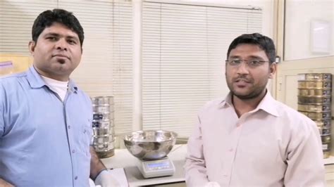 ASTM C136 Test Method for Sieve Analysis Of Fine and Coarse Aggregate - YouTube