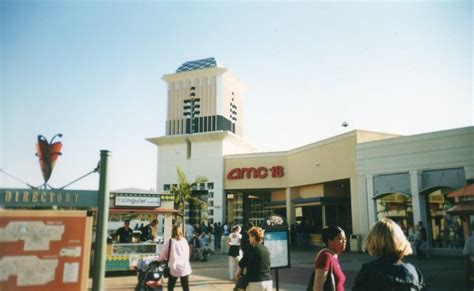 AMC Fashion Valley 18 in San Diego, CA - Cinema Treasures