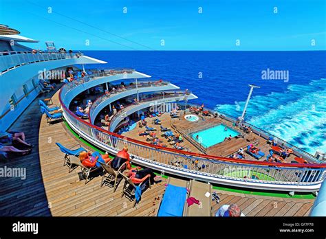 P&O cruise ship Aurora aft terrace pool in the Mediterranean sea Stock Photo - Alamy