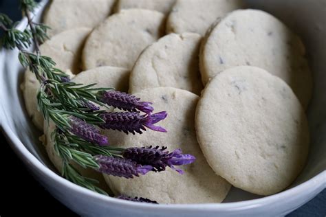 Lavender Ginger Shortbread Cookies - Craft of Cooking