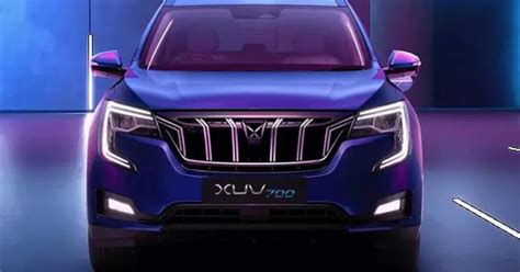 Meet Mahindra XUV700 with Ceramic Coating and a Modified Interior - AutoBizz