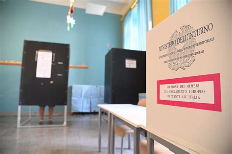 EU Elections 2024 - Voting in Italy | Residents of Italy cas… | Flickr