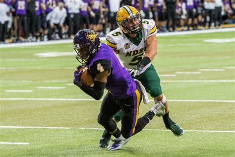 College football: No. 1 NDSU pulls away for win over No. 22 UNI, 56-31 ...