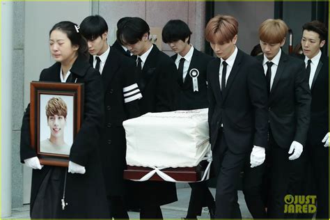 Jonghyun's Funeral Attended By His SHINee Bandmates: Photo 4003490 ...