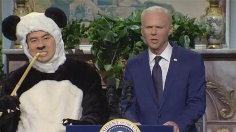 ‘SNL’: Bowen Yang’s Giant Panda Crashes Joe Biden Press Conference on ...