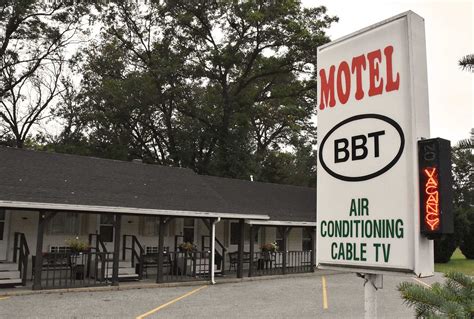 MOTEL BBT - Hotel Reviews (Baldwin, MI - Lake County)