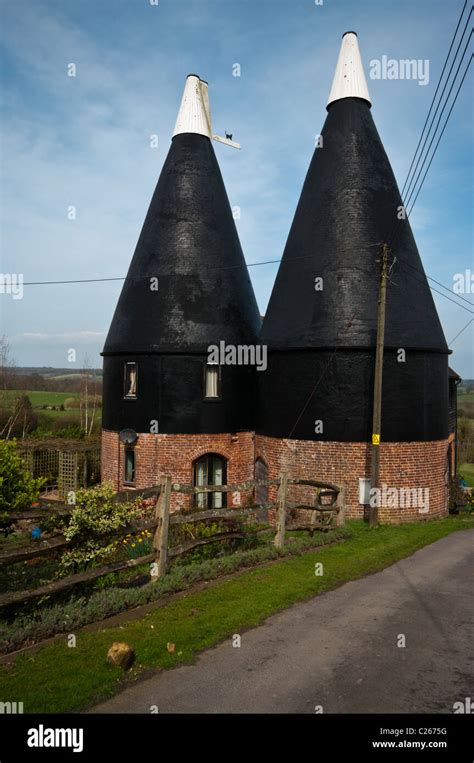 Oast House Conversion High Resolution Stock Photography and Images - Alamy