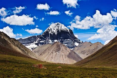 Kailash Manasarovar Yatra | Trekking & Tour operator from Nepal | Beautiful places to visit ...