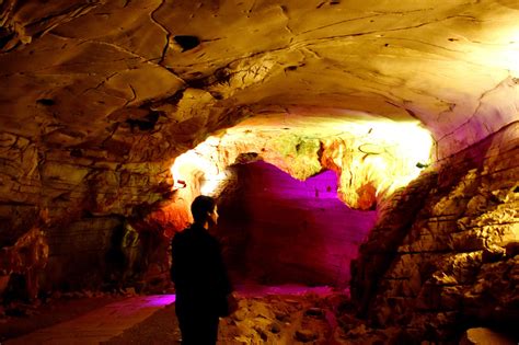 A boy inside Belum caves in Andhra Pradesh - PixaHive