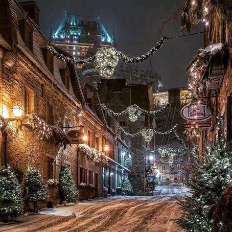 Quebec City during Christmas (Quebec City, Quebec, Canada) : r/quietstreets