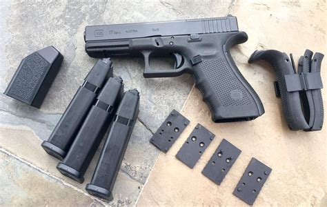 First Look: Glock 17 Modular Optic System (MOS)