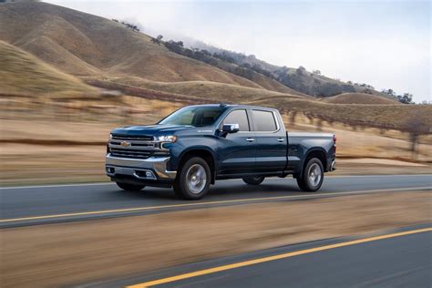 2020 Chevrolet Silverado 1500 Duramax Diesel First Review - Kelley Blue Book