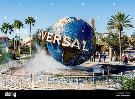 ORLANDO, FLORIDA, USA - DECEMBER, 2017: Iconic Universal Studios globe ...