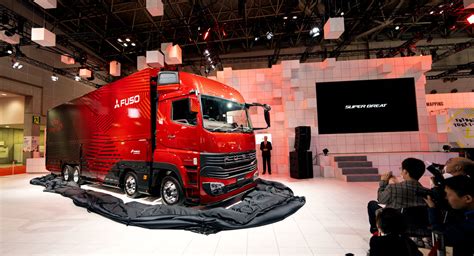 Unveiling the New Super Great: A Redesign Story | Mitsubishi Fuso Truck and Bus Corporation