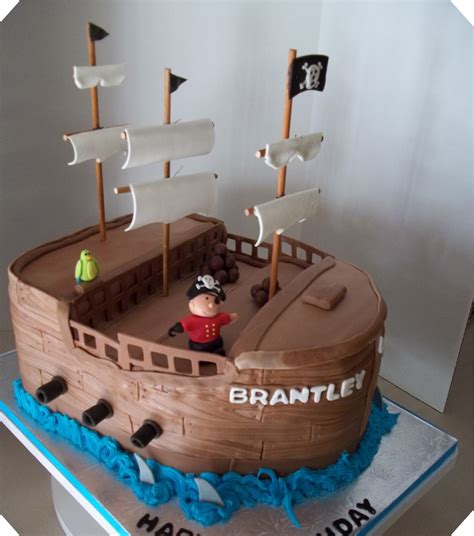 Bobbie's Cakes and Cookies: A Pirate Ship Cake - Arrrrrgh!!!