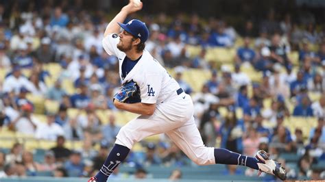 Trevor Bauer gets thorough substance check in Giants-Dodgers | RSN