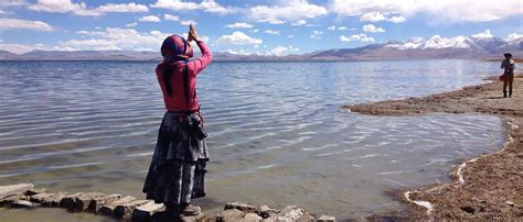 Manasarovar - Tibet's Holiest Lake in Purang County, Ngari