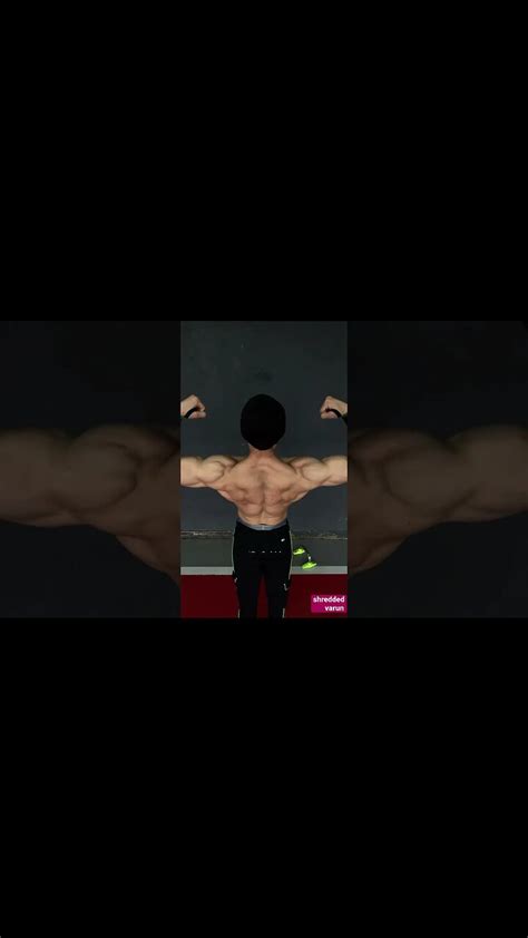 SARCOPLASMIC vs MYOFIBRILLAR hypertrophy #shorts #youtubeshorts