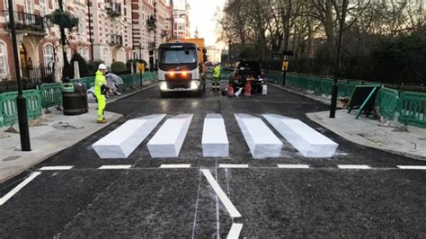 This optical illusion crosswalk tricks drivers into slowing down