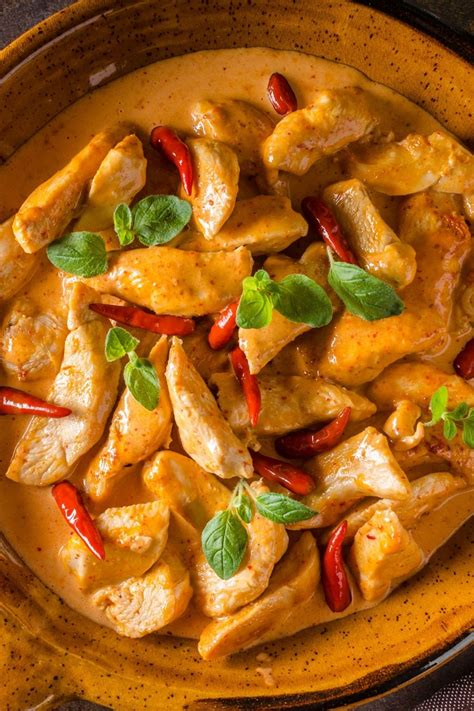 20 Authentic Thai Curry Recipes (+ Easy Dinner Ideas) - Insanely Good