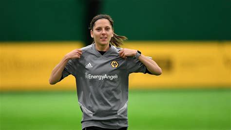 Cross relishing Luton cup tie | Women's First-Team | News | Wolverhampton Wanderers FC