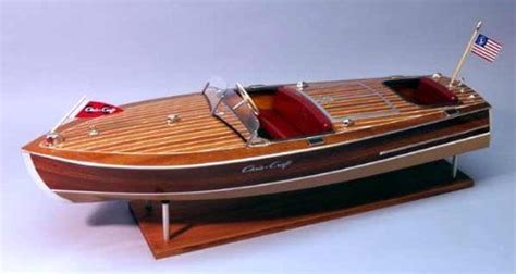 Dumas Chris Craft Racing Runabout 1949 Wooden 1:8 Scale Model Boat Kit 1249 | Hobbies