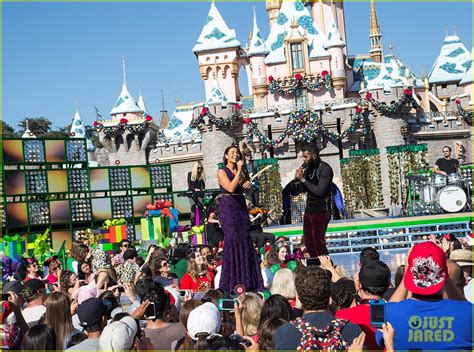 Demi Lovato & Jordin Sparks: Disney Christmas Parade Taping!: Photo ...