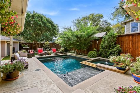 How To Make Your Backyard Into an Oasis - Flex House - Home Improvement ...