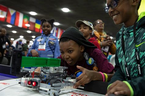 Texas Awards $1 Million Grant to Support Kids' Robotics Competitions