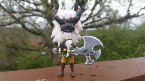 [BoTW] I made a Lynel mask and sword for my figma Visit blazezelda.tumblr.com | Legend of zelda ...