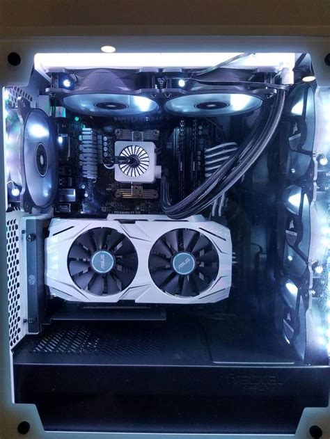 White and Black PC Build - Build Logs - Linus Tech Tips | Custom pc ...