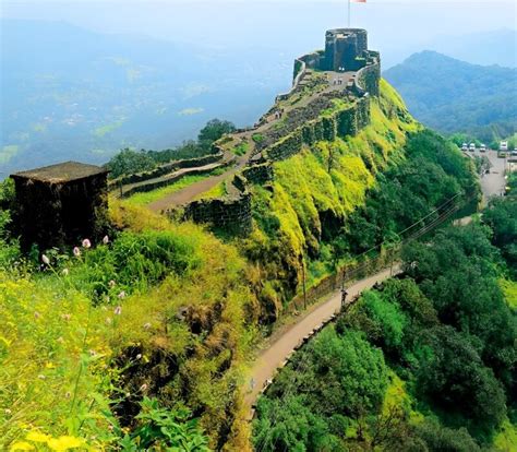 Must Visit Pratapgad Fort Near Hotel Dreamland Mahabaleshwar.!!