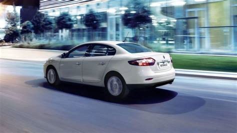 Renault Fluence Price in India 2023 - Images, Mileage & Reviews ...